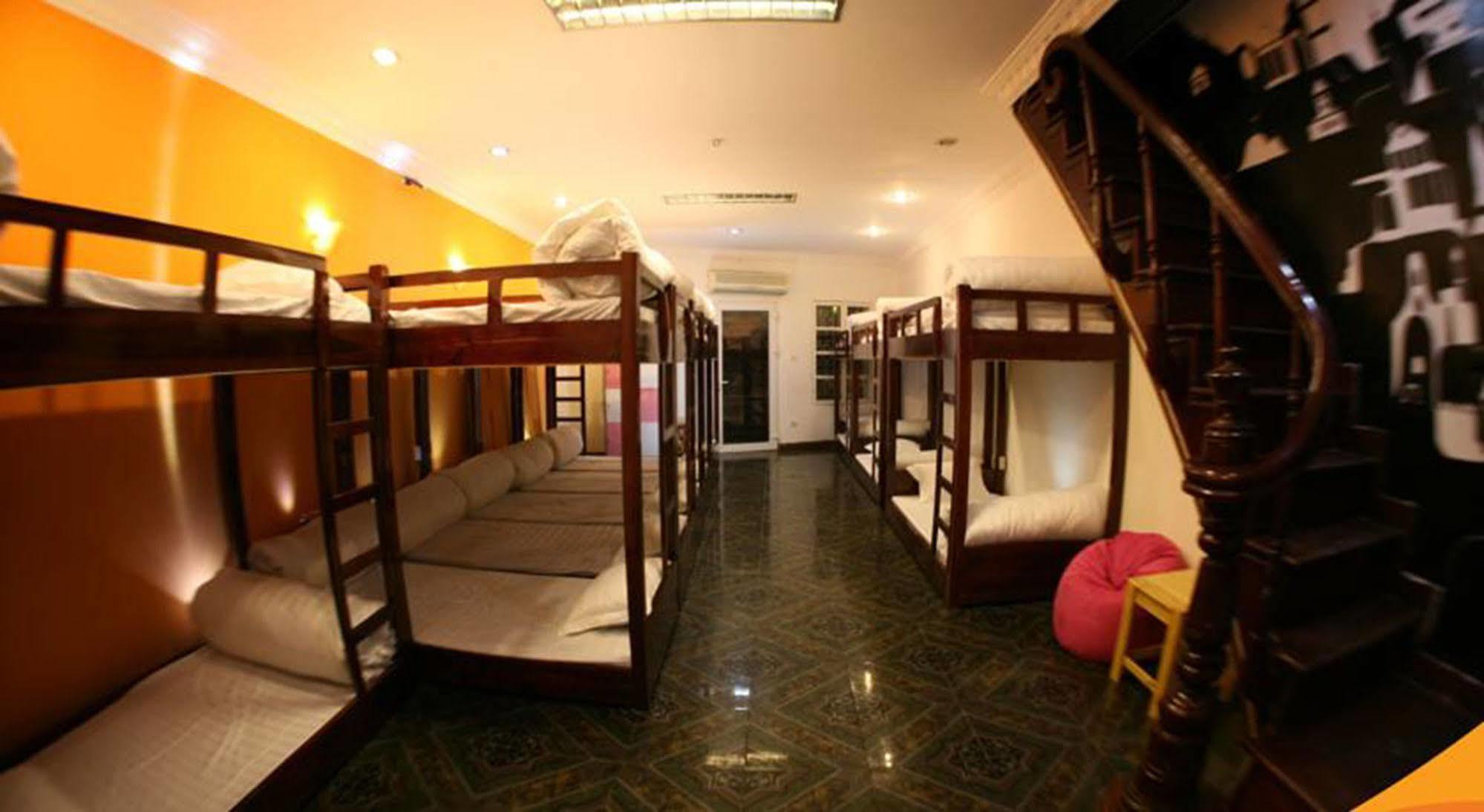 ซอสเตย์ โฮเต็ล แบ็คแพคเกอร์ Hostel ฮานอย ภายนอก รูปภาพ